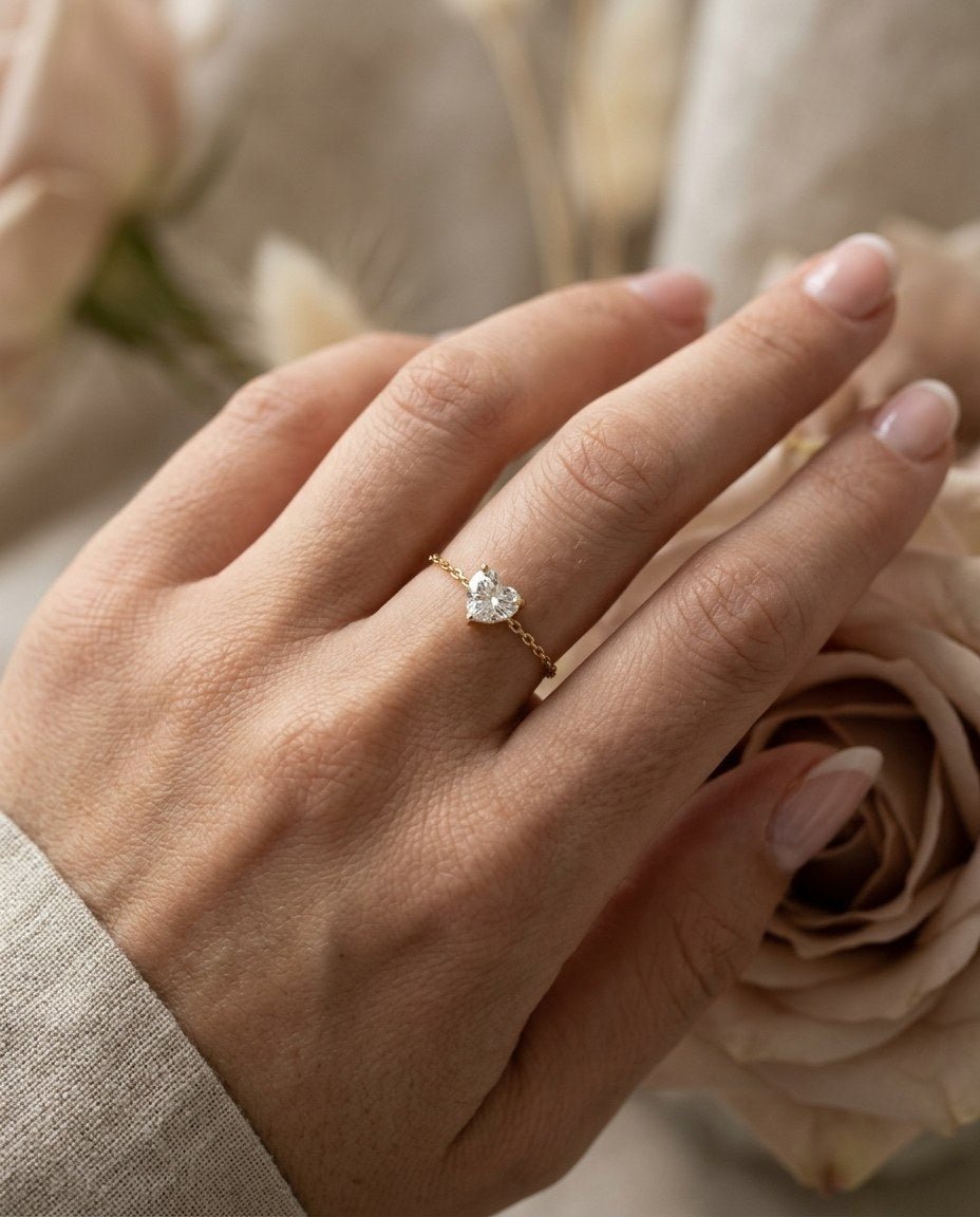 D by DONYDO Align Heart Diamond Ring – 18K Yellow Gold - DONYDO JEWELRY-ring