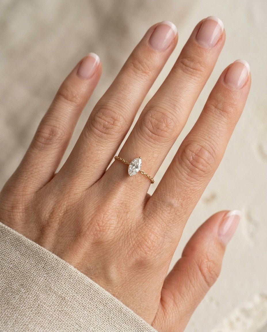 D by DONYDO Align Marquise Diamond Ring – 18K Yellow Gold - DONYDO JEWELRY-ring