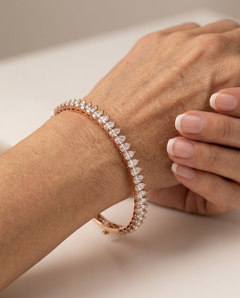 D by DONYDO Diamond Bangle – 18K Rose Gold - DONYDO JEWELRY-bracelet