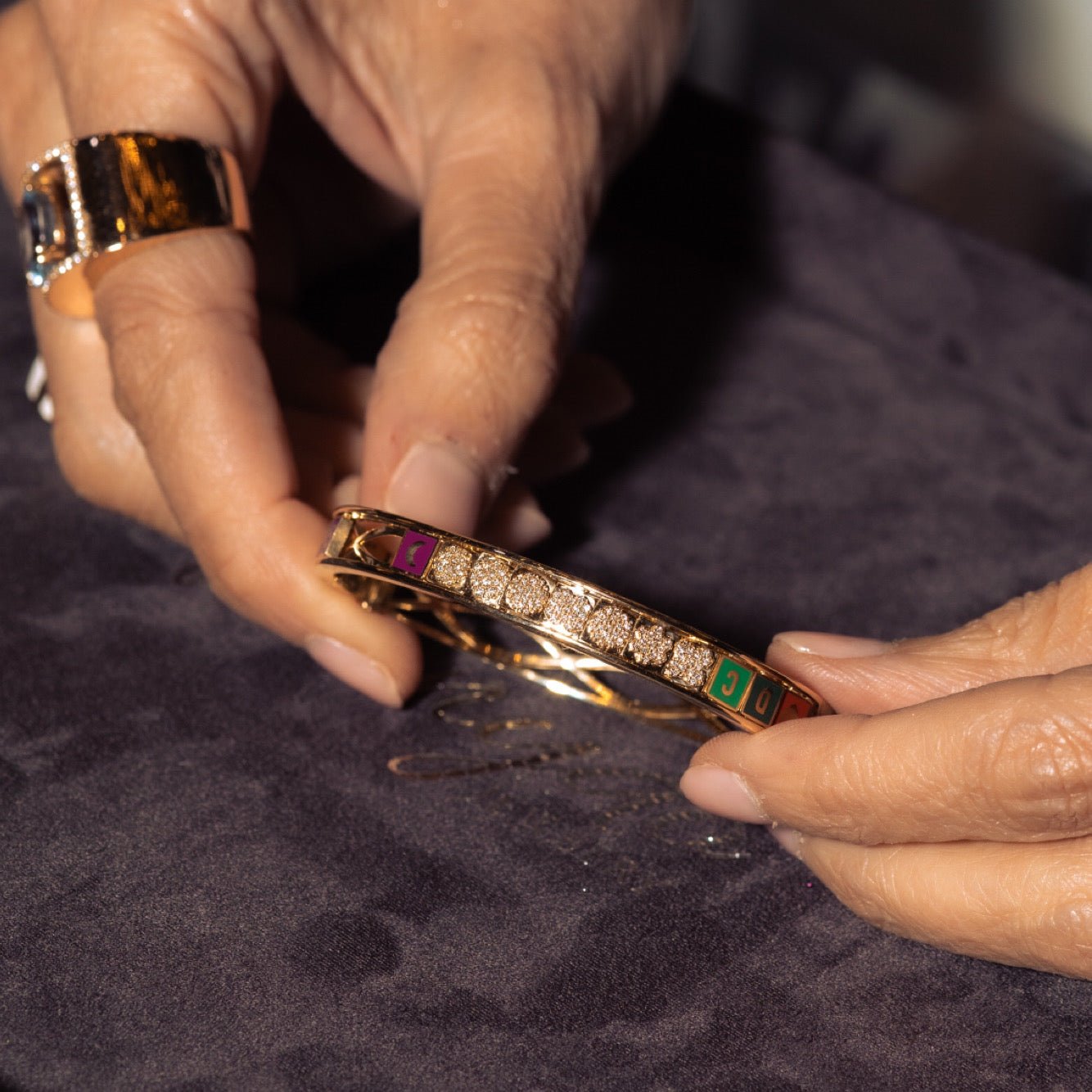 SIGNA Aura Bracelet in 18K Gold | Donydo Aura Collection - DONYDO JEWELRY - AURA COLLECTION; BRACELETS